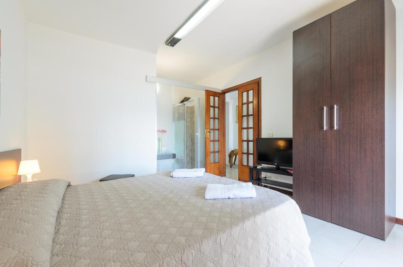 Marina D'Agro Residence Santa Teresa Di Riva Eksteriør billede