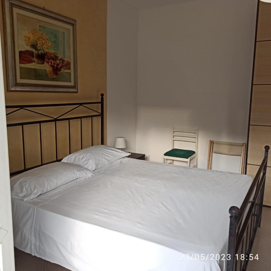 Marina D'Agro Residence Santa Teresa Di Riva Eksteriør billede